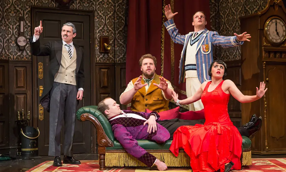 Actor Injured Mid-Show at The Play That Goes Wrong Filming