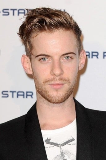 Image of Luke Treadaway